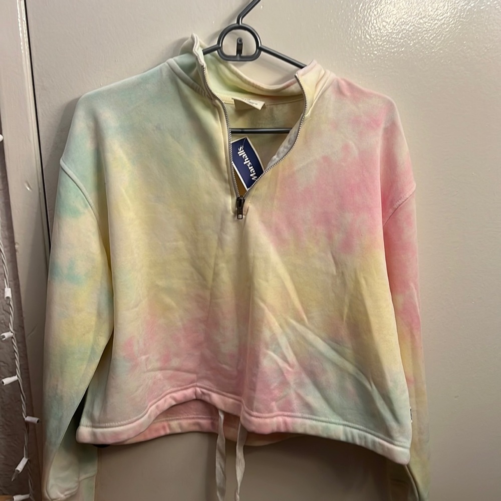 Brand: Southern Spirit Size: M. Pastel Tie dye colors